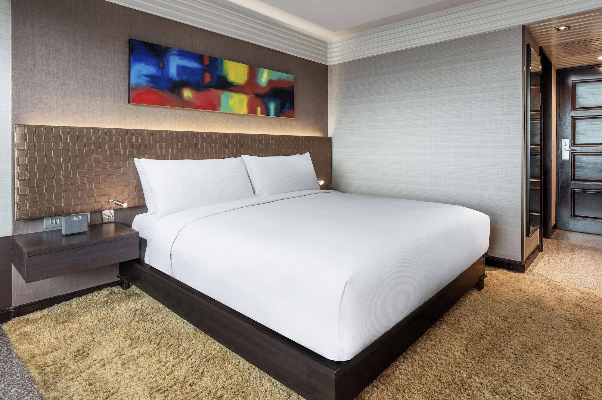 Doubletree By Hilton Bangkok Ploenchit Otel Dış mekan fotoğraf