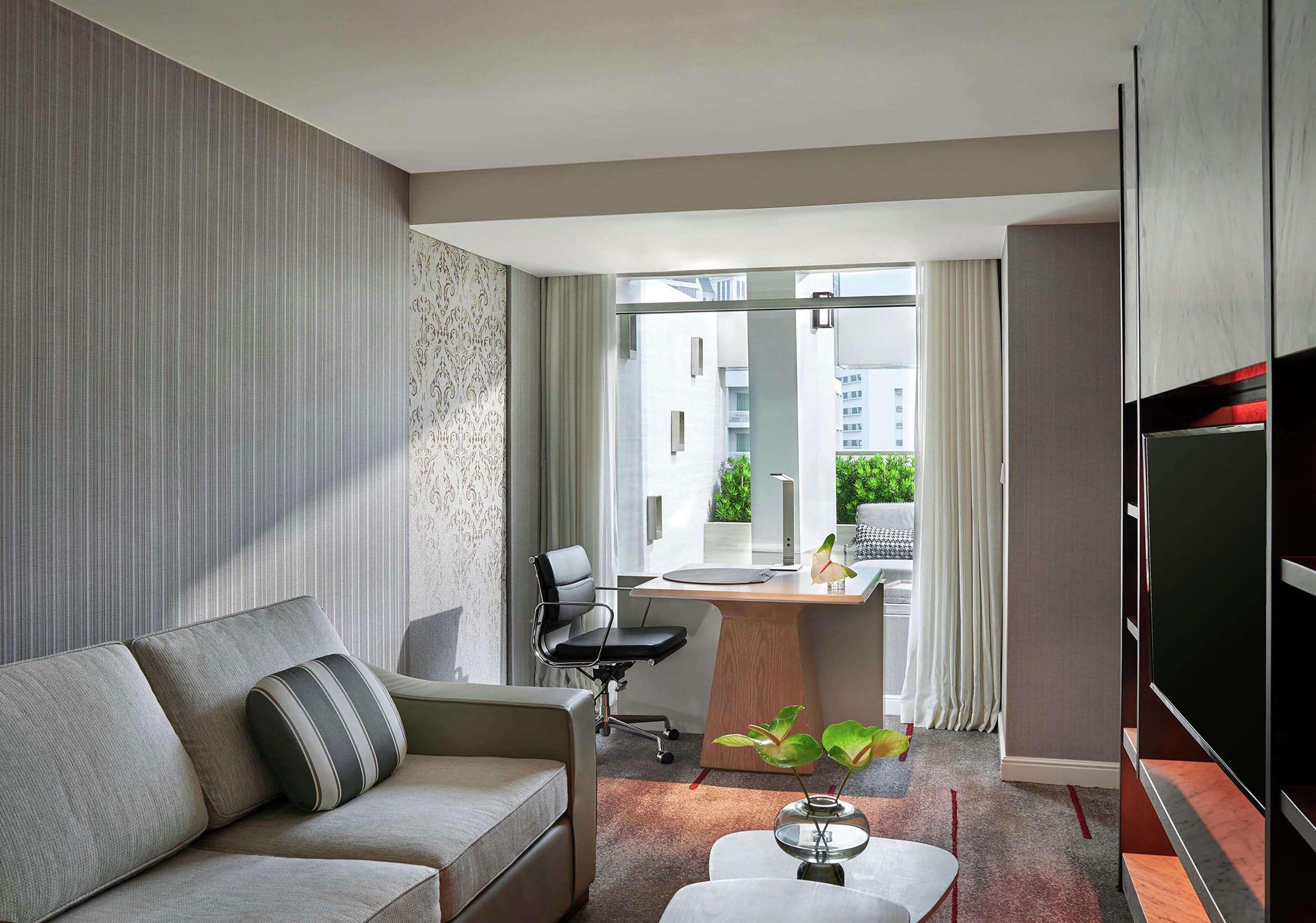 Doubletree By Hilton Bangkok Ploenchit Otel Dış mekan fotoğraf