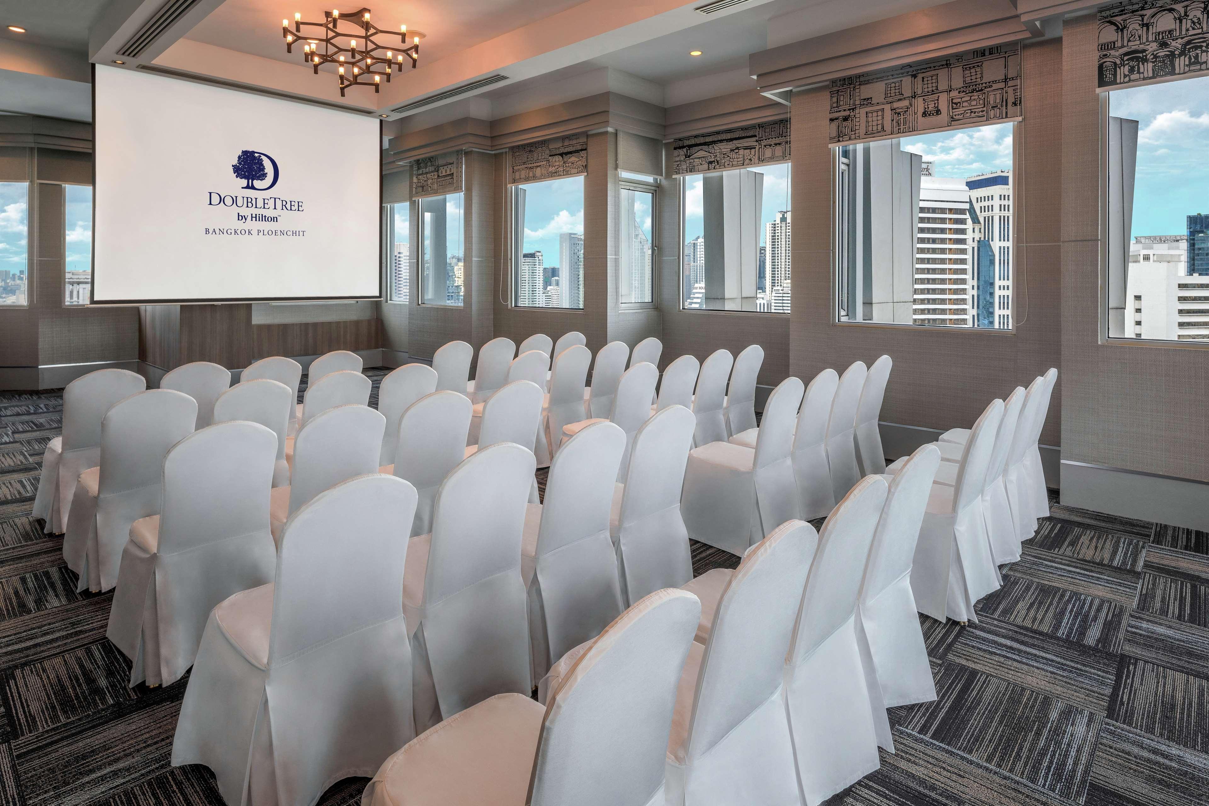 Doubletree By Hilton Bangkok Ploenchit Otel Dış mekan fotoğraf
