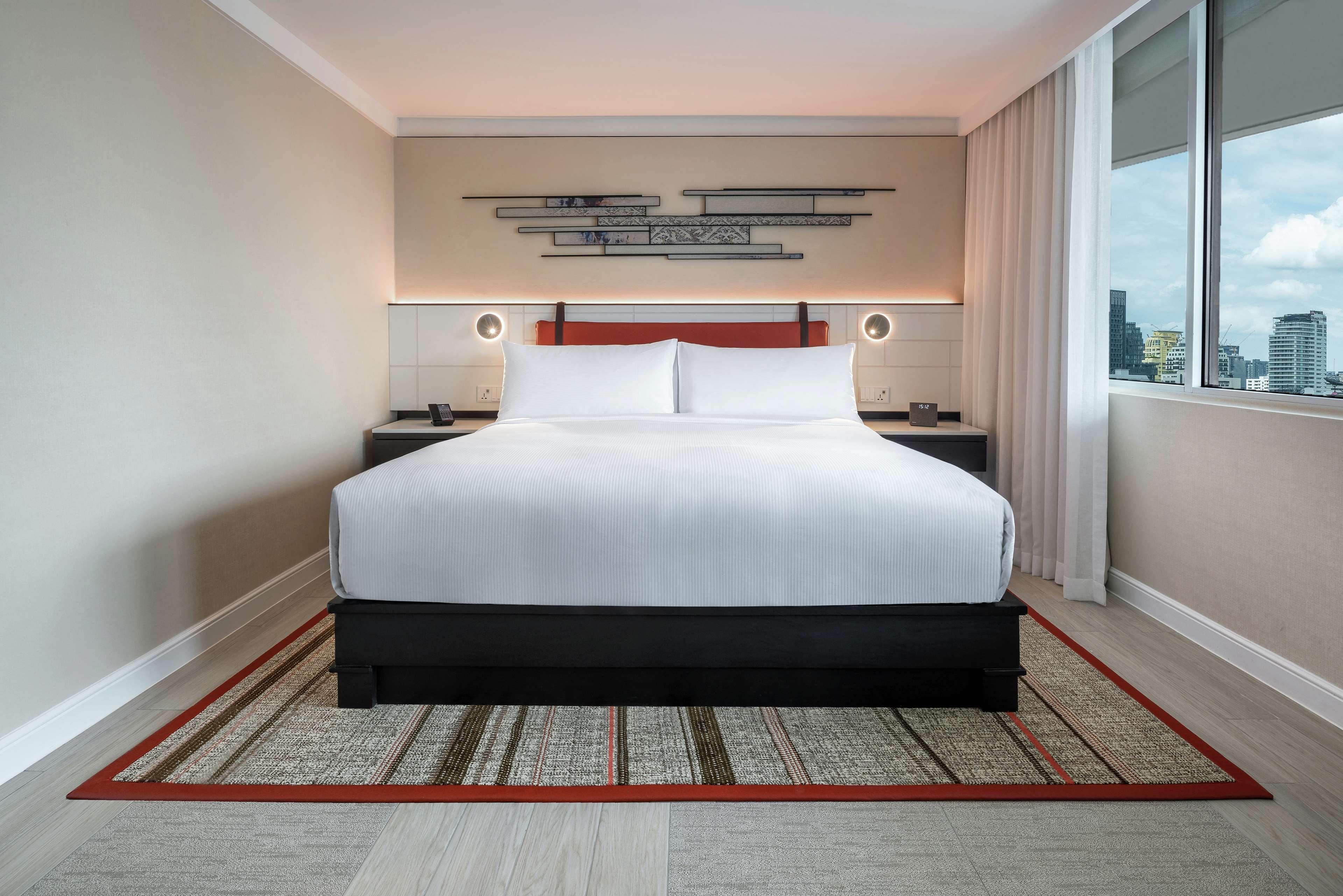 Doubletree By Hilton Bangkok Ploenchit Otel Dış mekan fotoğraf