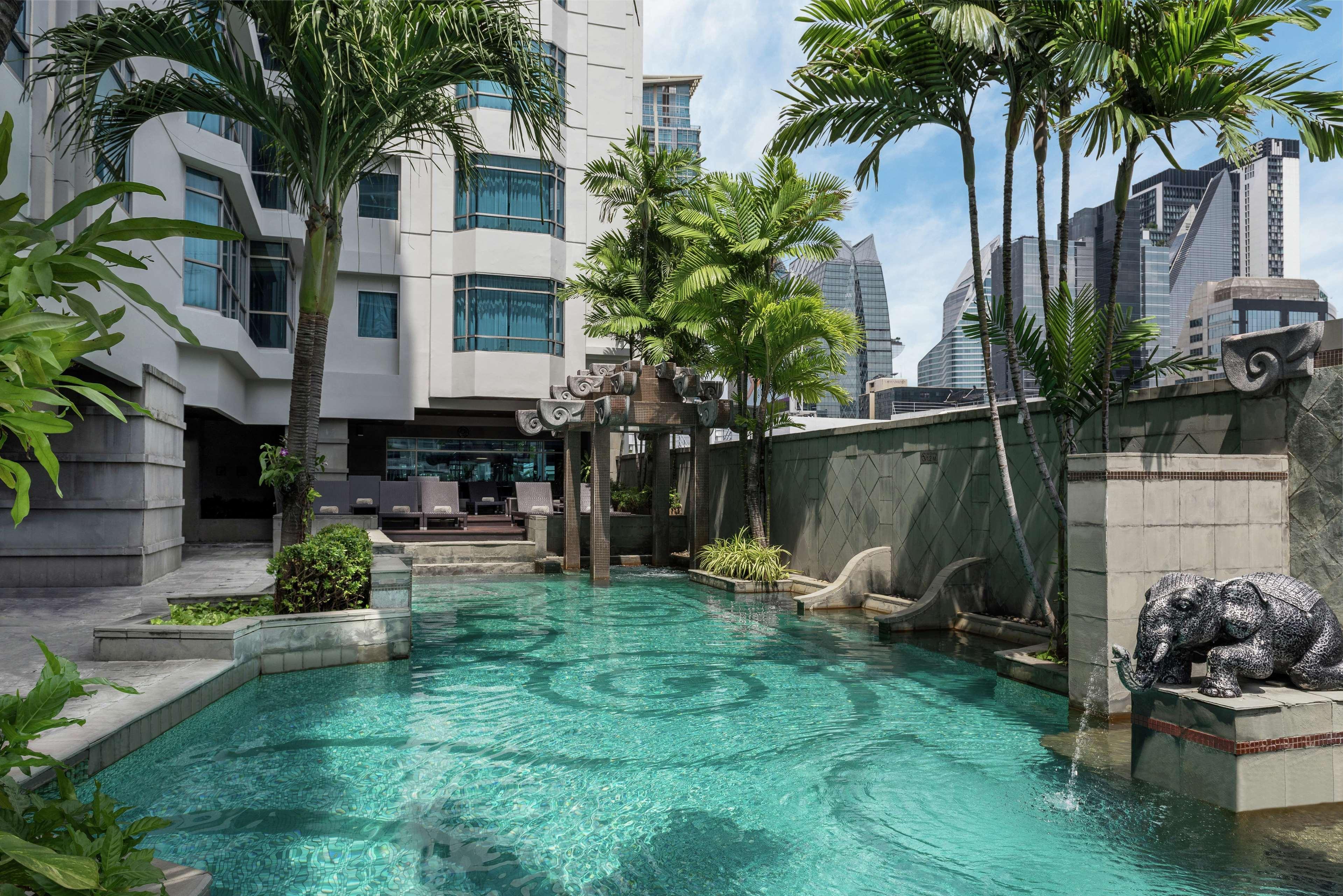 Doubletree By Hilton Bangkok Ploenchit Otel Dış mekan fotoğraf