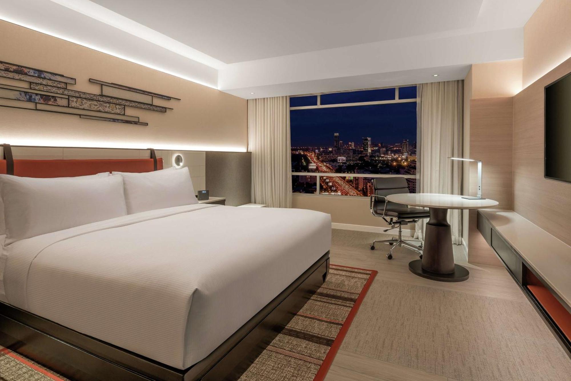 Doubletree By Hilton Bangkok Ploenchit Otel Dış mekan fotoğraf