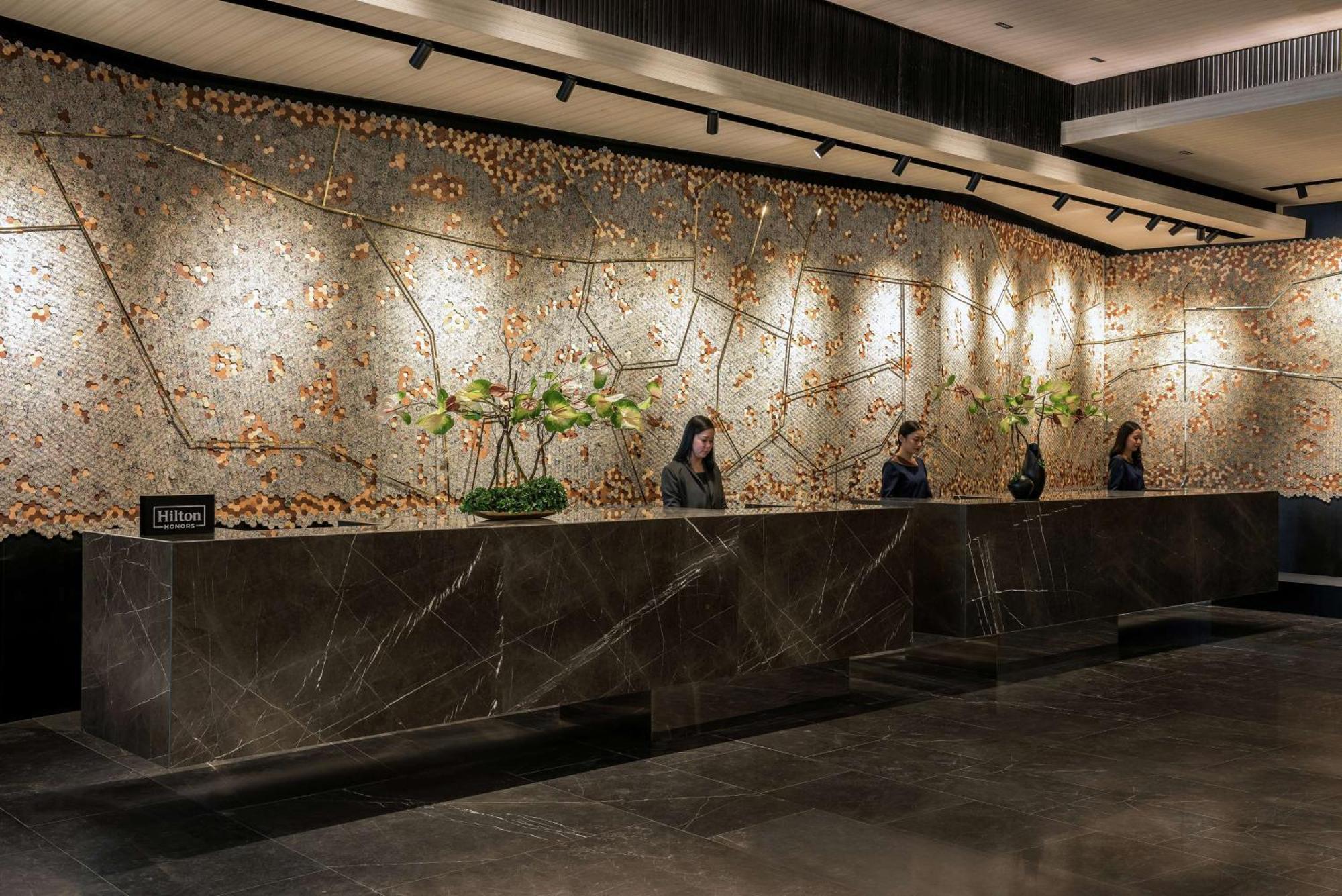 Doubletree By Hilton Bangkok Ploenchit Otel Dış mekan fotoğraf