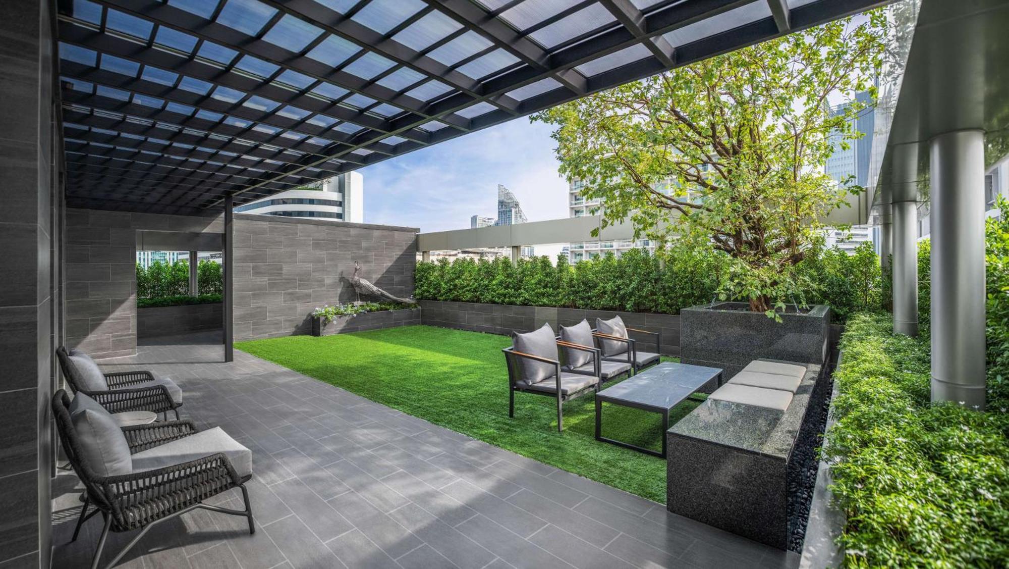 Doubletree By Hilton Bangkok Ploenchit Otel Dış mekan fotoğraf