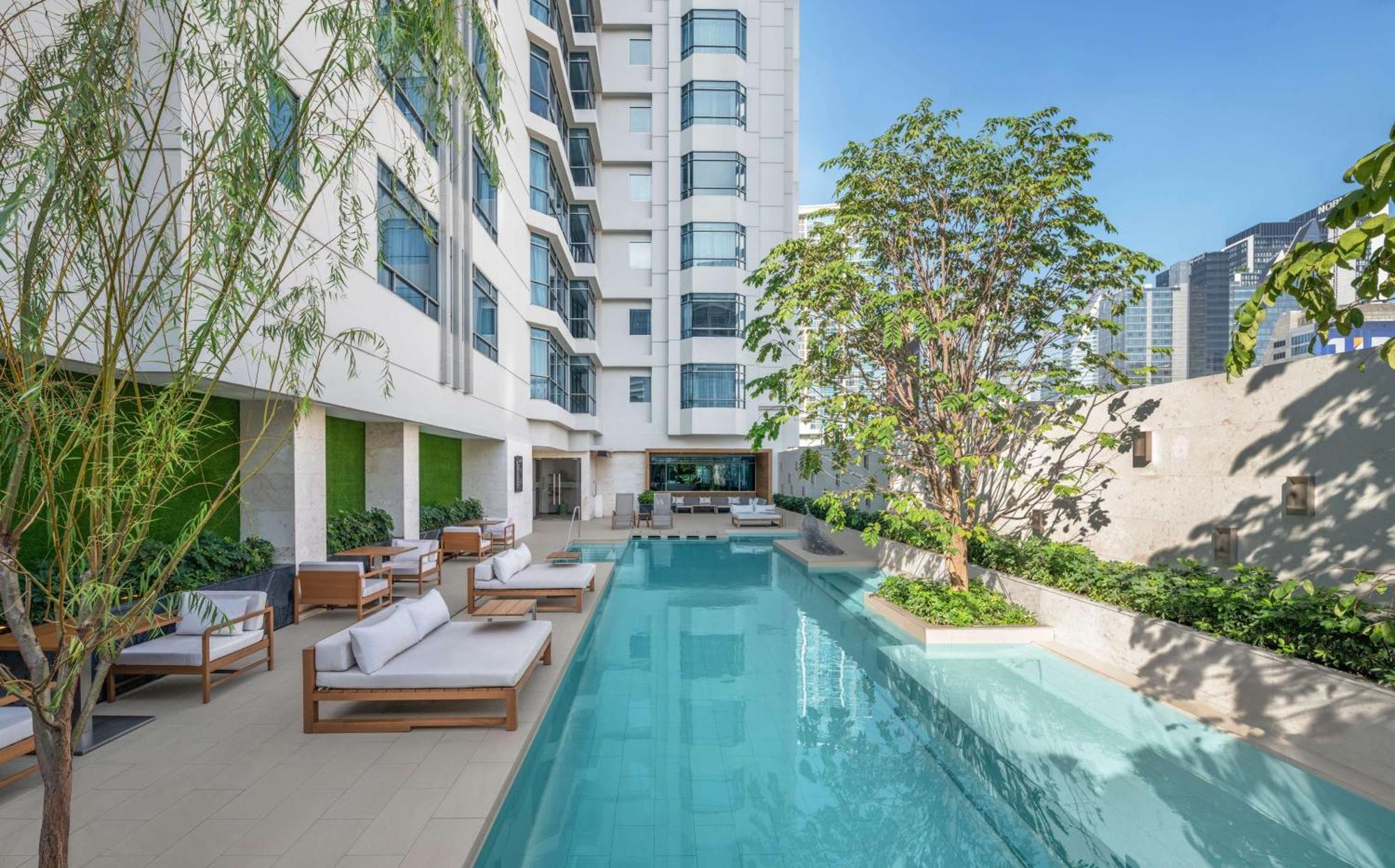 Doubletree By Hilton Bangkok Ploenchit Otel Dış mekan fotoğraf